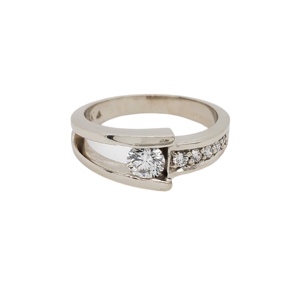 Canadian Star Diamond Engagement Ring 0.38ctw
...
