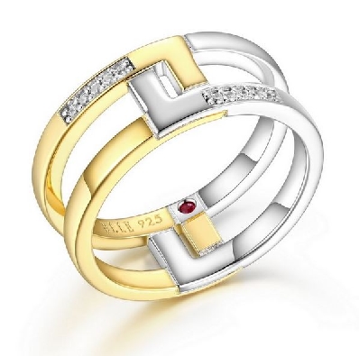 ELLE
  Horizon   Interlock Rectangle
Ring - Size 7
CZ Silver/Pal...