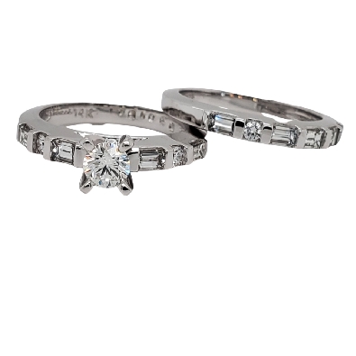 Diamond Engagement Ring in 14KT WG
(Shown with band; sold separate...