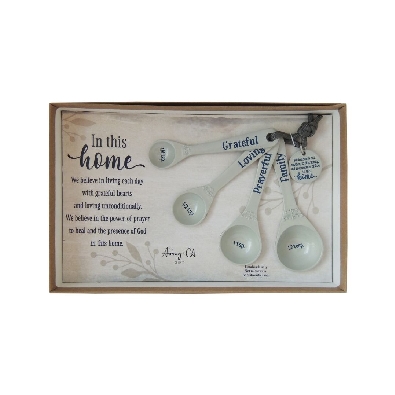  In This Home   Measuring Spoon Set

Measuring spoon set in gift...
