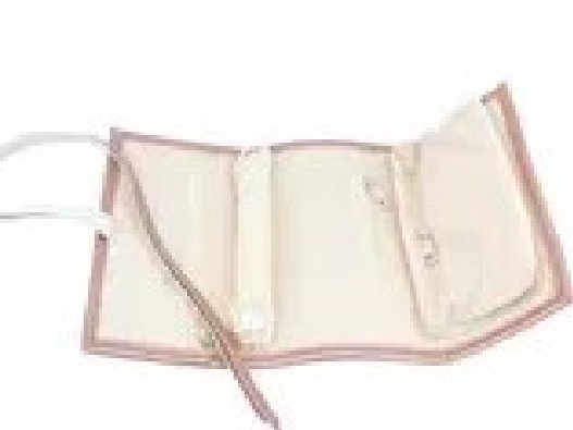 Leatherette Jewelry Roll in Blush  