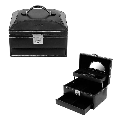 London Leather Jewellery Box - Medium

In keeping with the noble ...