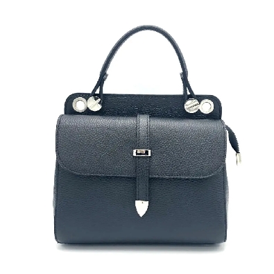 Tumbled Genuine Leather Handbag in Black 
Made in Italy.

Silver...