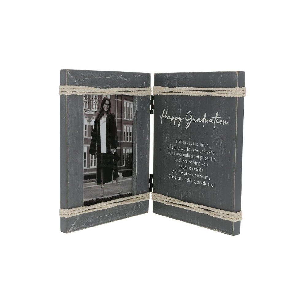 Happy Graduation 5.5   x 7.5   Hinged Sentiment...