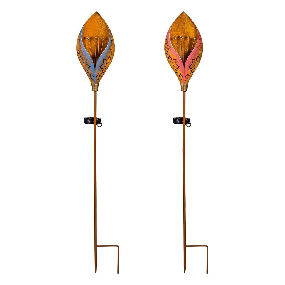 Rustic Metal Solar Stake from the Cottage Garde...