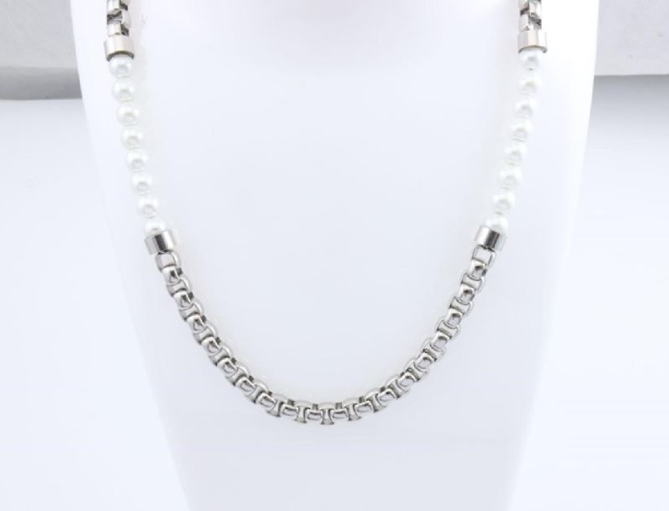 STEELX
Station Chain Necklace
w/ 6mm White Sh...